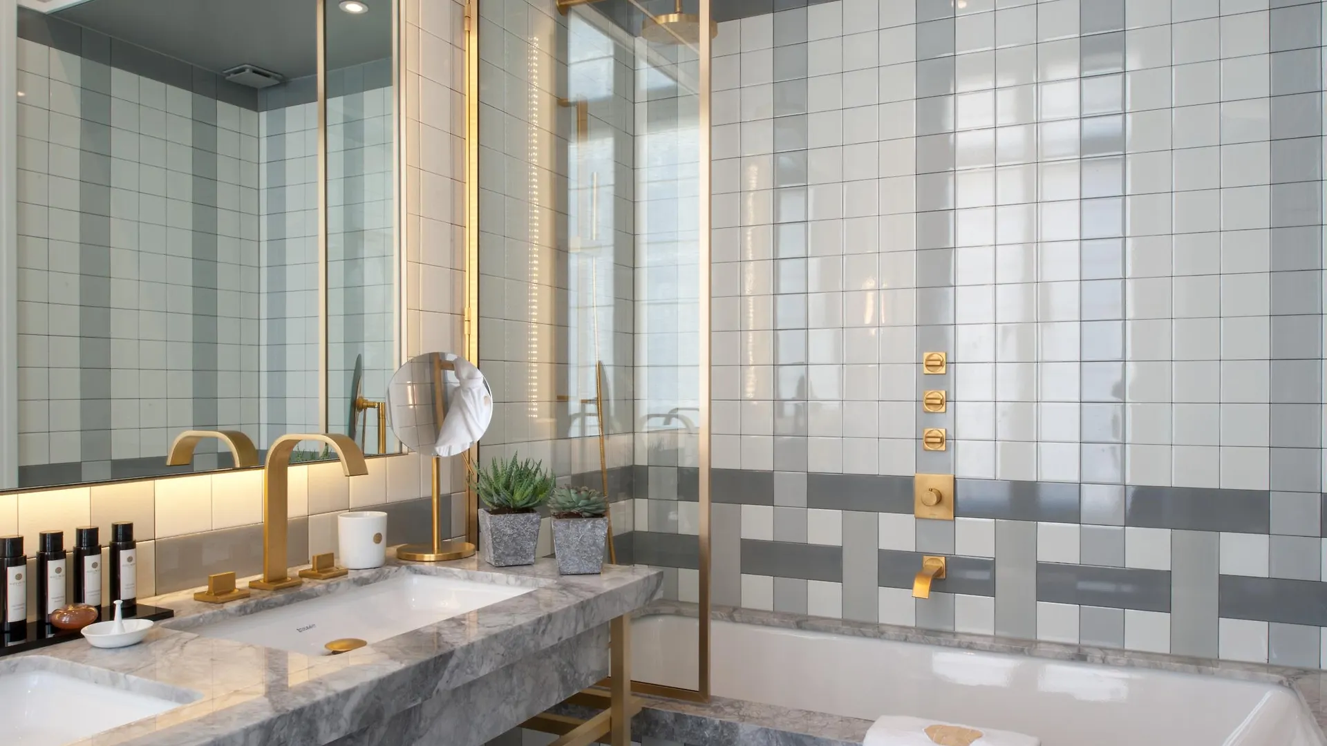 Nolinski - Evok Collection Hotel 5*